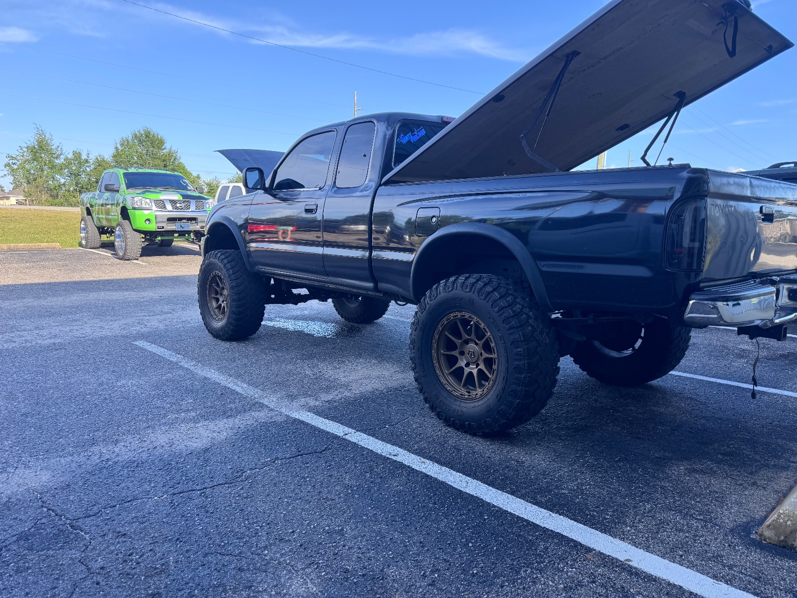 Wall build from past results (2000 Toyota Tacoma): The vehicle