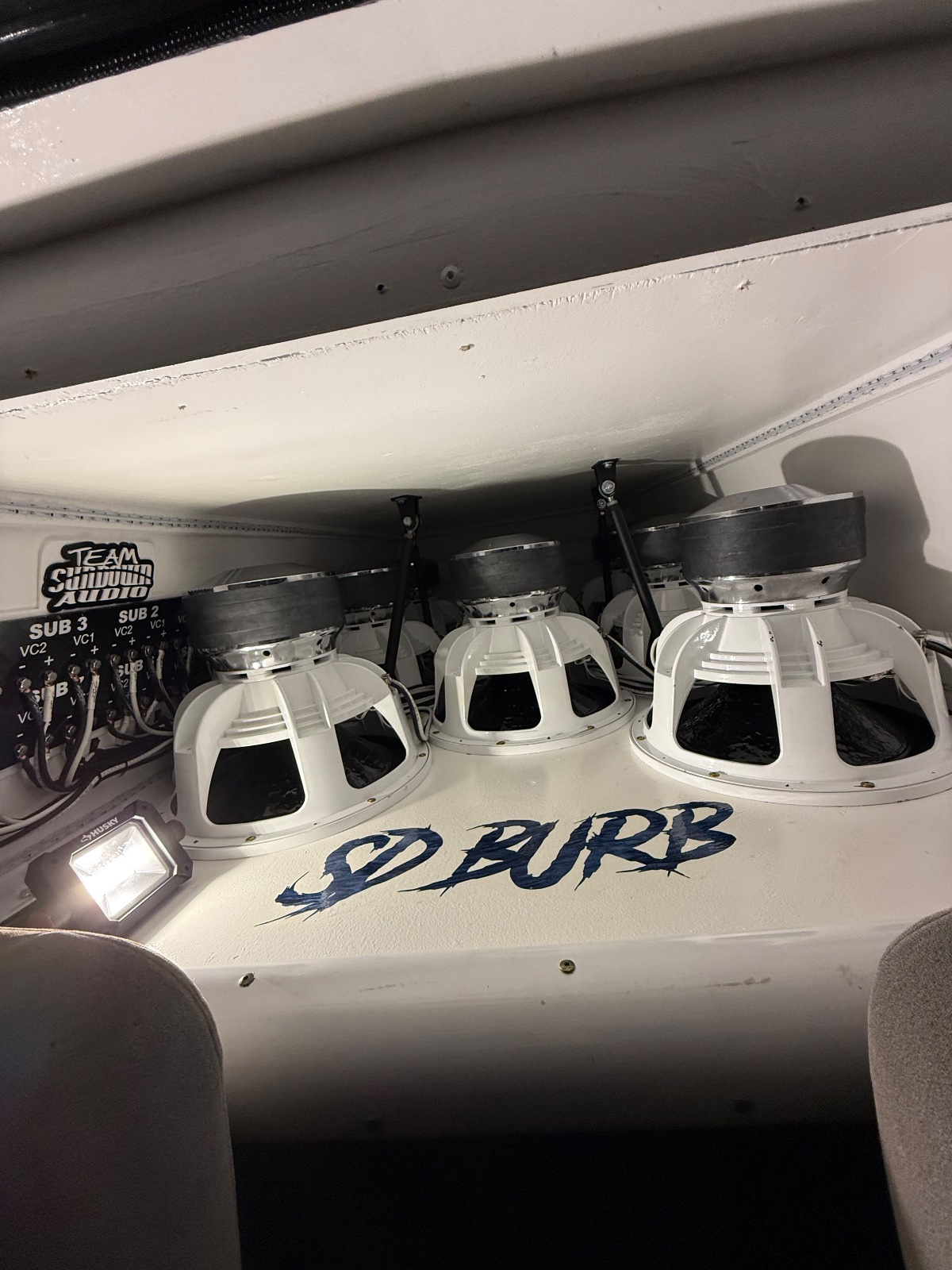 SD BURB (2004 Chevy Suburban): Sub enclosure